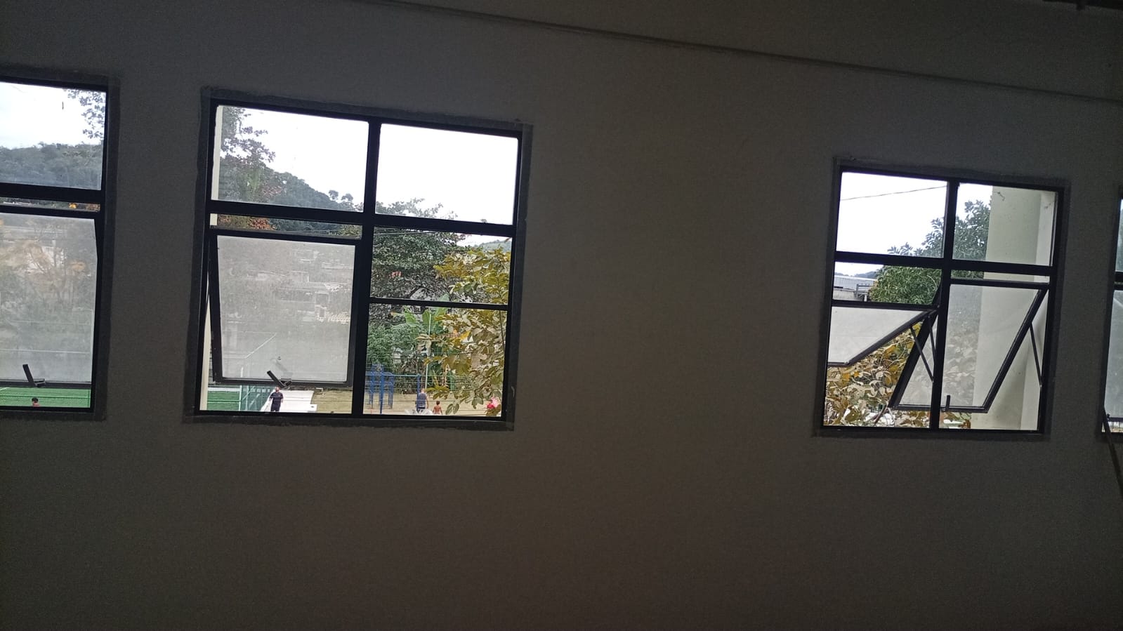 Instalação de esquadrias com vista para o entorno